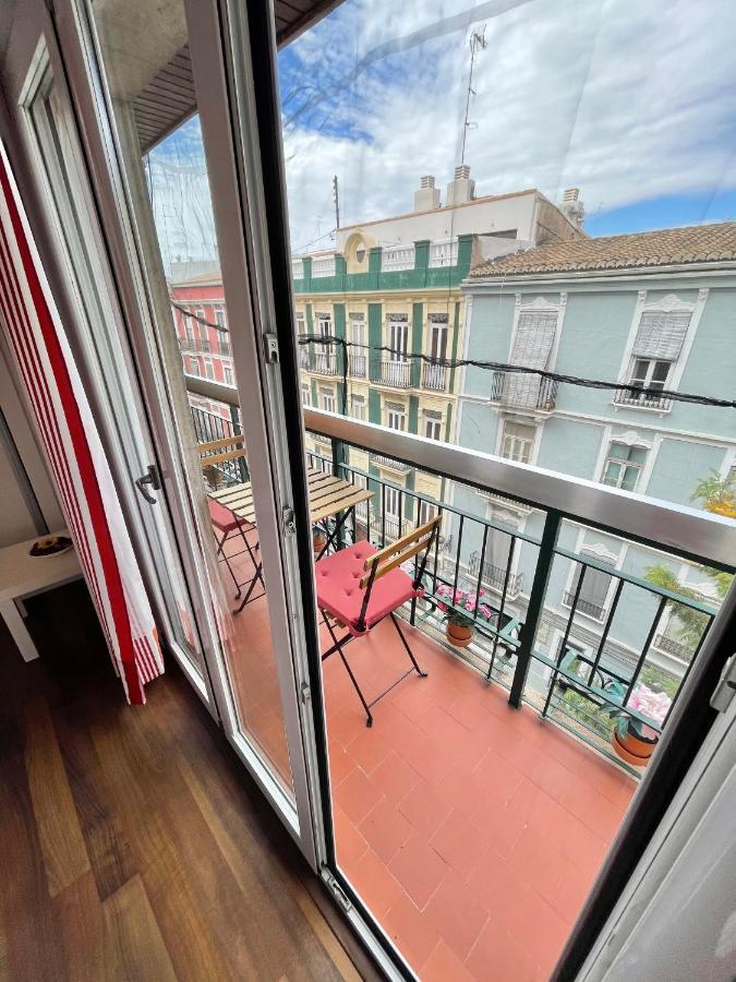 Apartamentos Sevilla Valencia Exterior photo